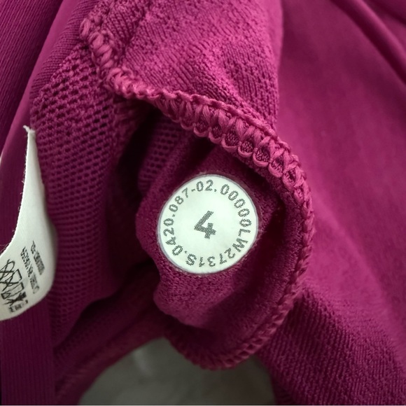 Women’s Lululemon Peloton Free To Be Bra Wild Animal Print Strappy Back Size 4 - Picture 10 of 14